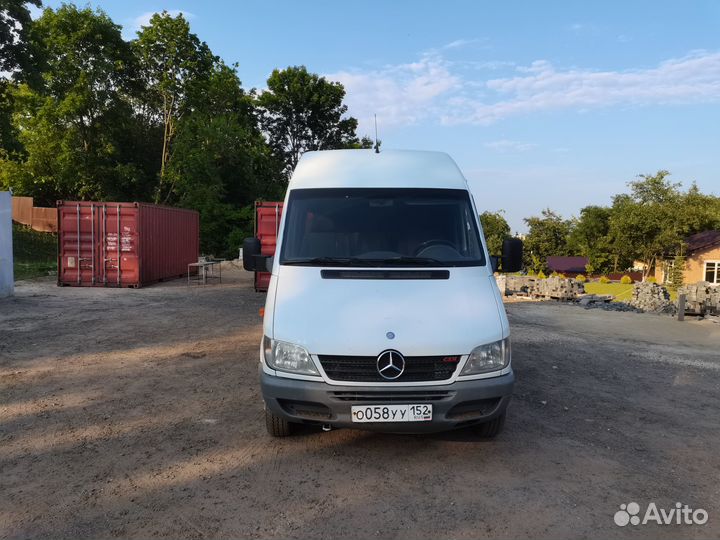 Mercedes-Benz Sprinter Classic цельнометаллический, 2015