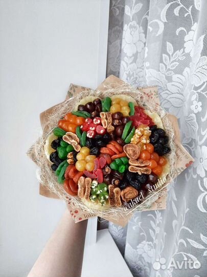 Букет из сухофруктов