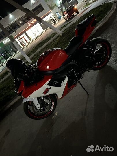 Suzuki gsx r750 (L5)