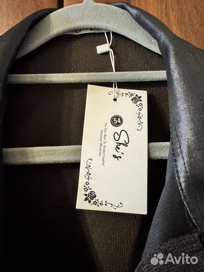Рубашка женская черная новая 54