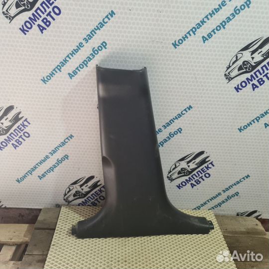 Накладка центр стойки лев нижн Epica