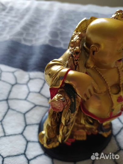 Статуэтка Хотей с монетами, жемчужиной и посохом