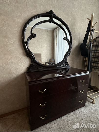 Комод с зеркалом бу