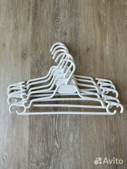 Вешалки плечики Белые