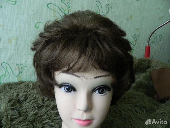 Парики из волос до плеч