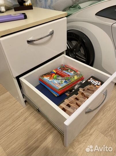 Тумба прикроватная