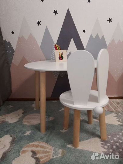 Детский стол и стульчик для детей
