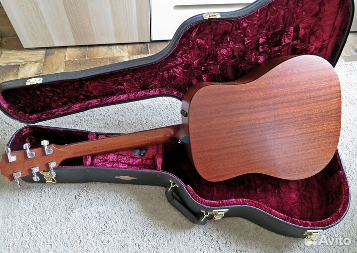 Taylor 310e (Made in USA)