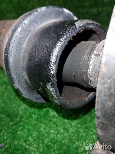 Карданный вал Audi A6 4F C6 ccea (2.8)