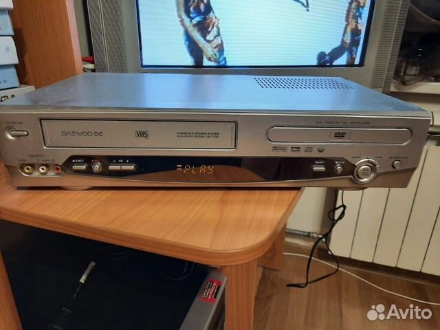 Combo Видеомагнитофон+DVD плеер 2 в одном VHS/DVD