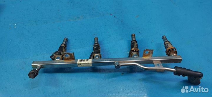 Топливная рейка (рампа) Opel Astra H (2004-2013)