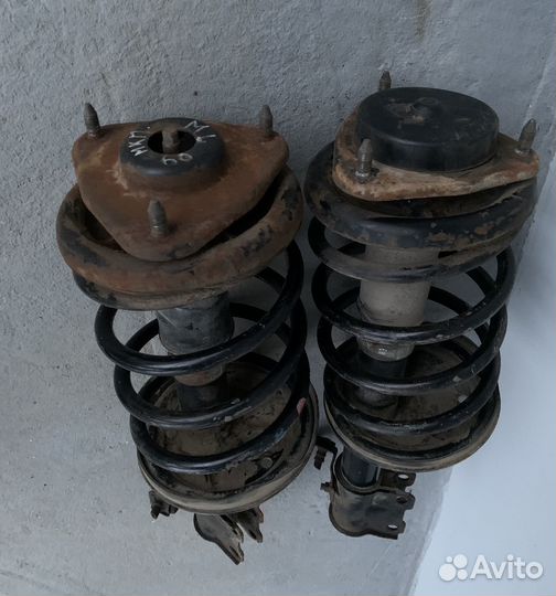 Амортизатор передний Mitsubishi Lancer 9