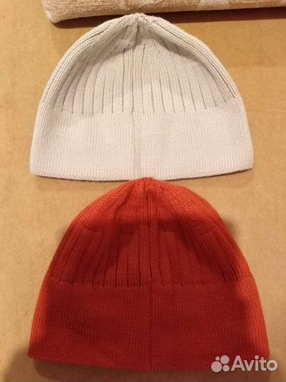 Шапка женская 2 шт в спортивном стиле