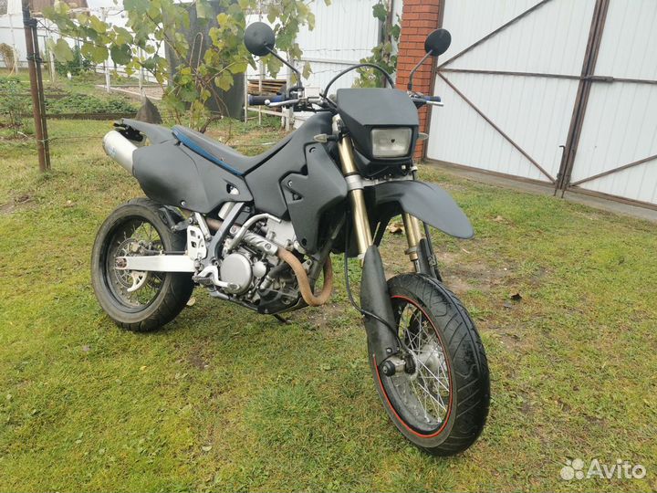 Suzuki drz400