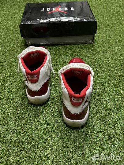 Air jordan 11 Cherry