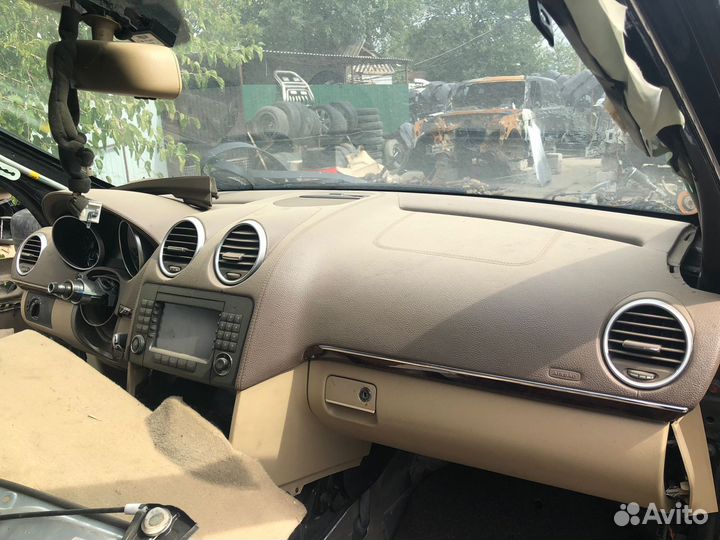 Торпеда на mercedes gl 164 бежевая