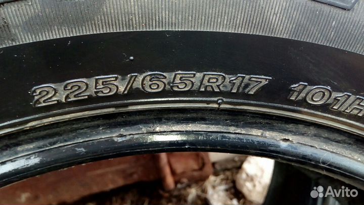 Bridgestone Dueler A/T 661 225/65 R17 и 225/65 R17 19B