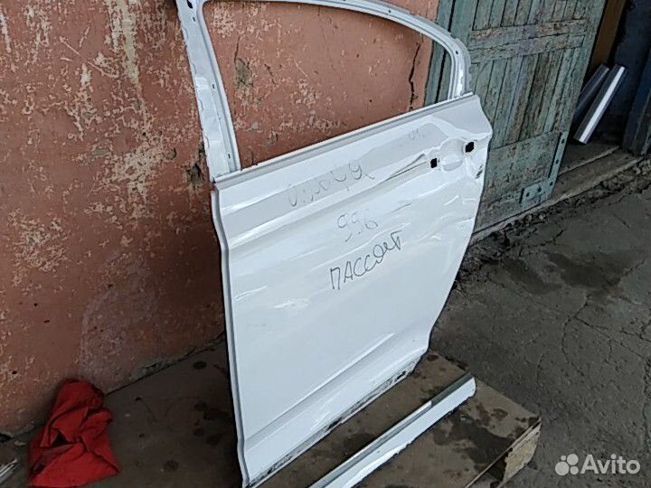 Дверь задняя левая Volkswagen Passat B8