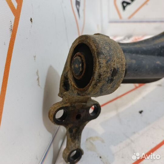 Рычаг подвески нижний передний левый Nissan Almera