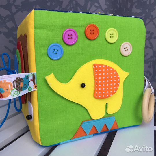 Развивающий кубик ручной работы