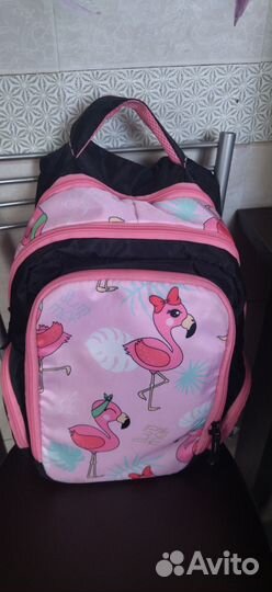 Продам рюкзак школьный для девочки