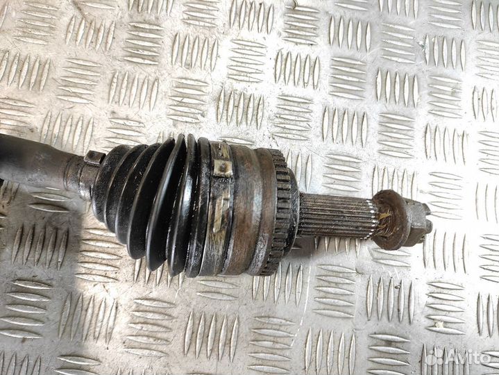 Полуось передняя правая Kia Ceed 2007 2012