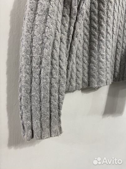 Свитер женский