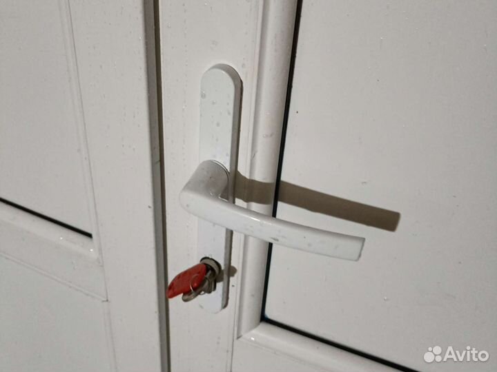 Двери пластиковые бу