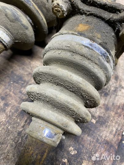 Привод задний Mazda Familia BH 4WD