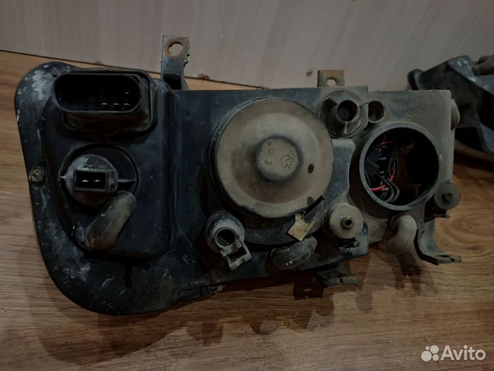 Фары передние на Chery Amulet A15