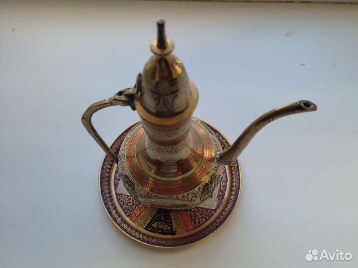 Восточный кувшин 