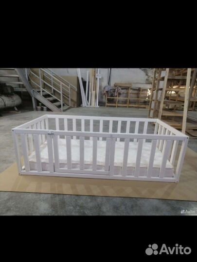 Детская кровать из массива