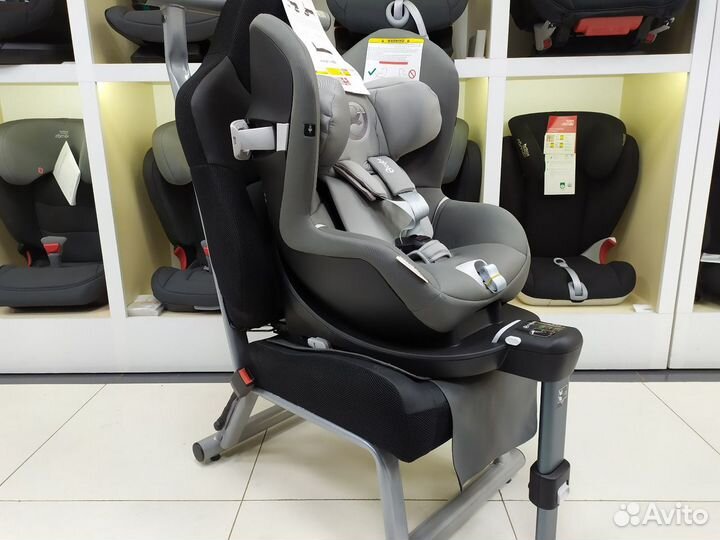 Автокресло Cybex Sirona M2 i-Size Manhattan Grey