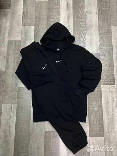 Костюм Nike