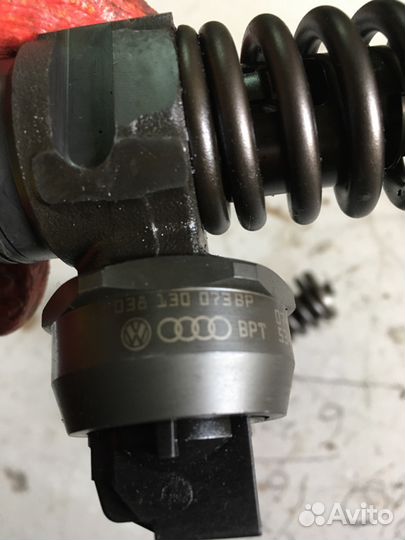 Насос Форсунка 038130073BP