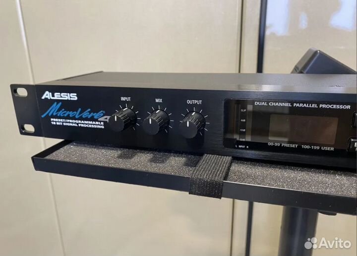 Alesis microverb 4 2-х канальный процессор эффекто