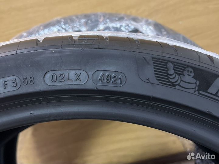 Michelin Pilot Sport 4 S 245/35 R20