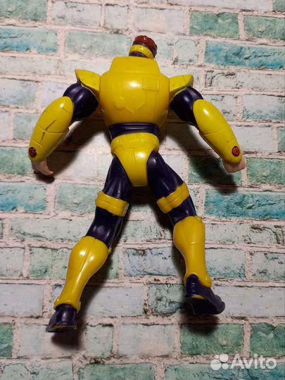 1996 Marvel - Toy Biz - Cyclops Figure