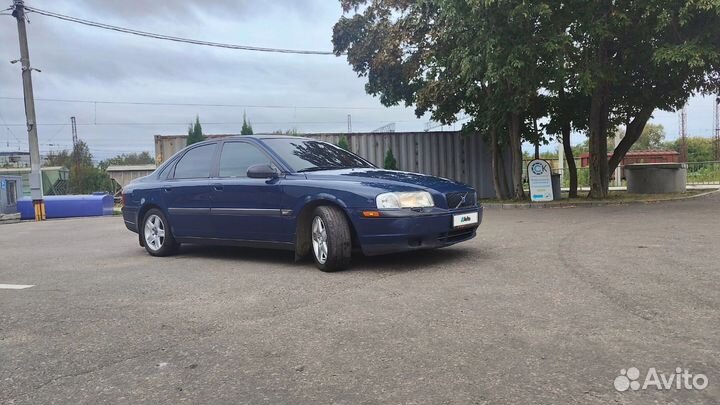 Volvo S80, 2001