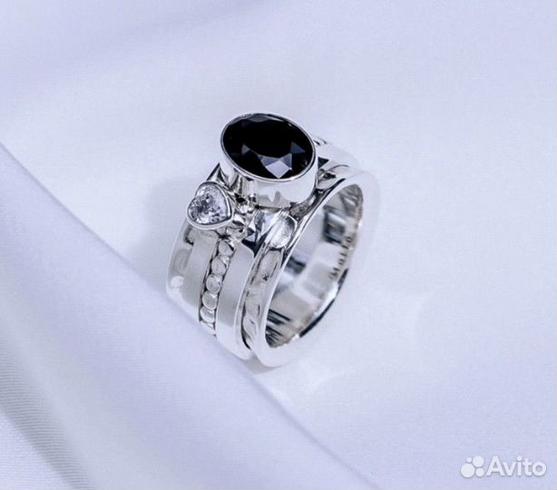 Серебряное кольцо