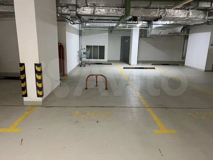 Машиноместо, 13 м²