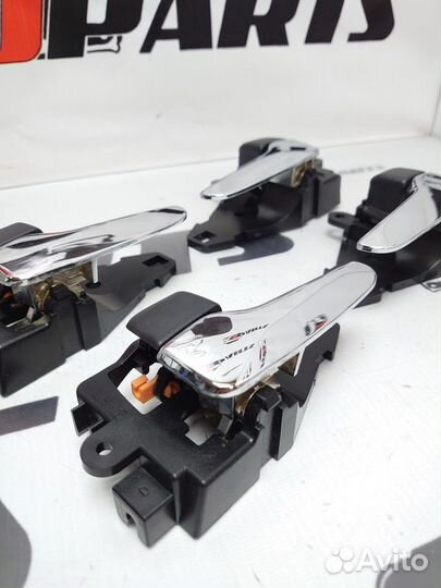 Ручка двери внутренняя Mitsubishi Outlander