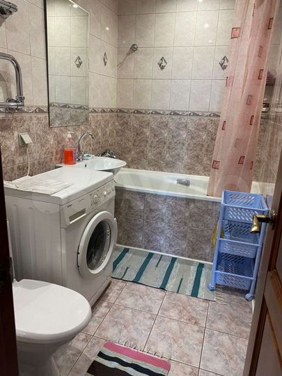 2-к. квартира, 54 м², 8/14 эт.