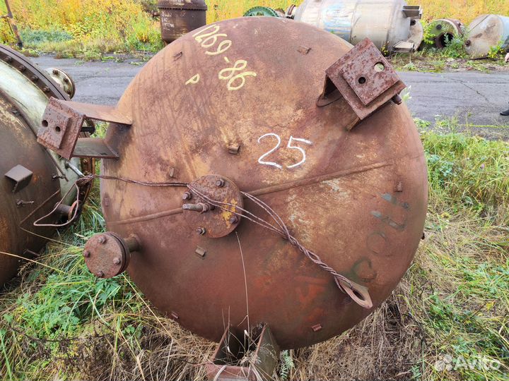 Химический реактор 2 м3