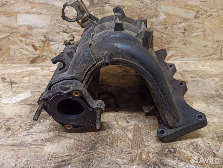 Коллектор впускной Kia Cerato 1