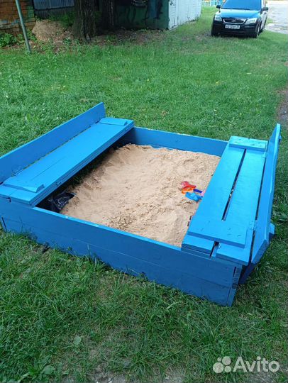 Песочница с крышкой