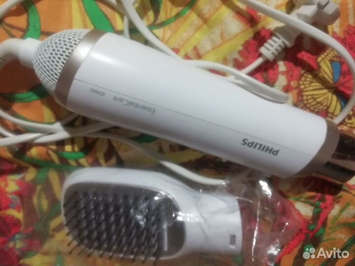 Фен щетка Philips hp8663