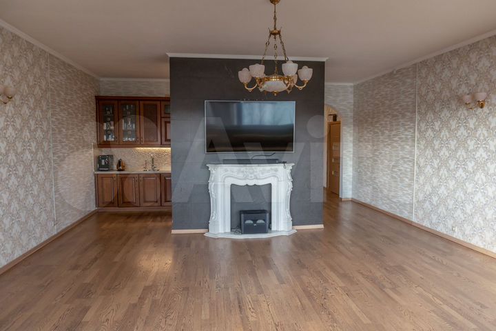 4-к. квартира, 162 м², 7/8 эт.