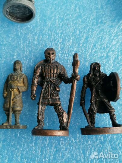 Солдатики Ландрин,Киндер разные,металл