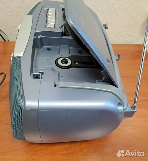 Магнитола Sony CFD-V7